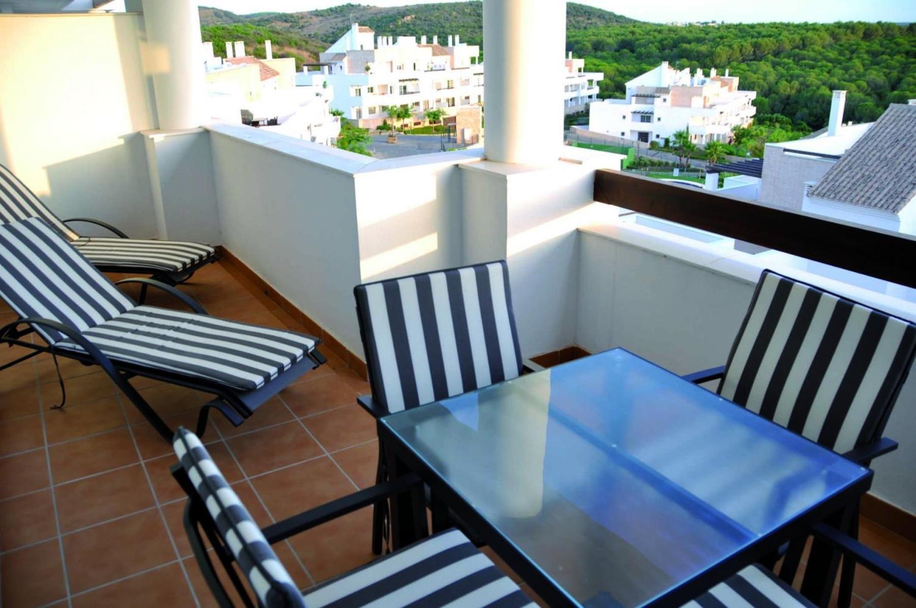 2127-Superb 2 Bedrooms , Lovely Terraces And Pool San Roque  Dış mekan fotoğraf