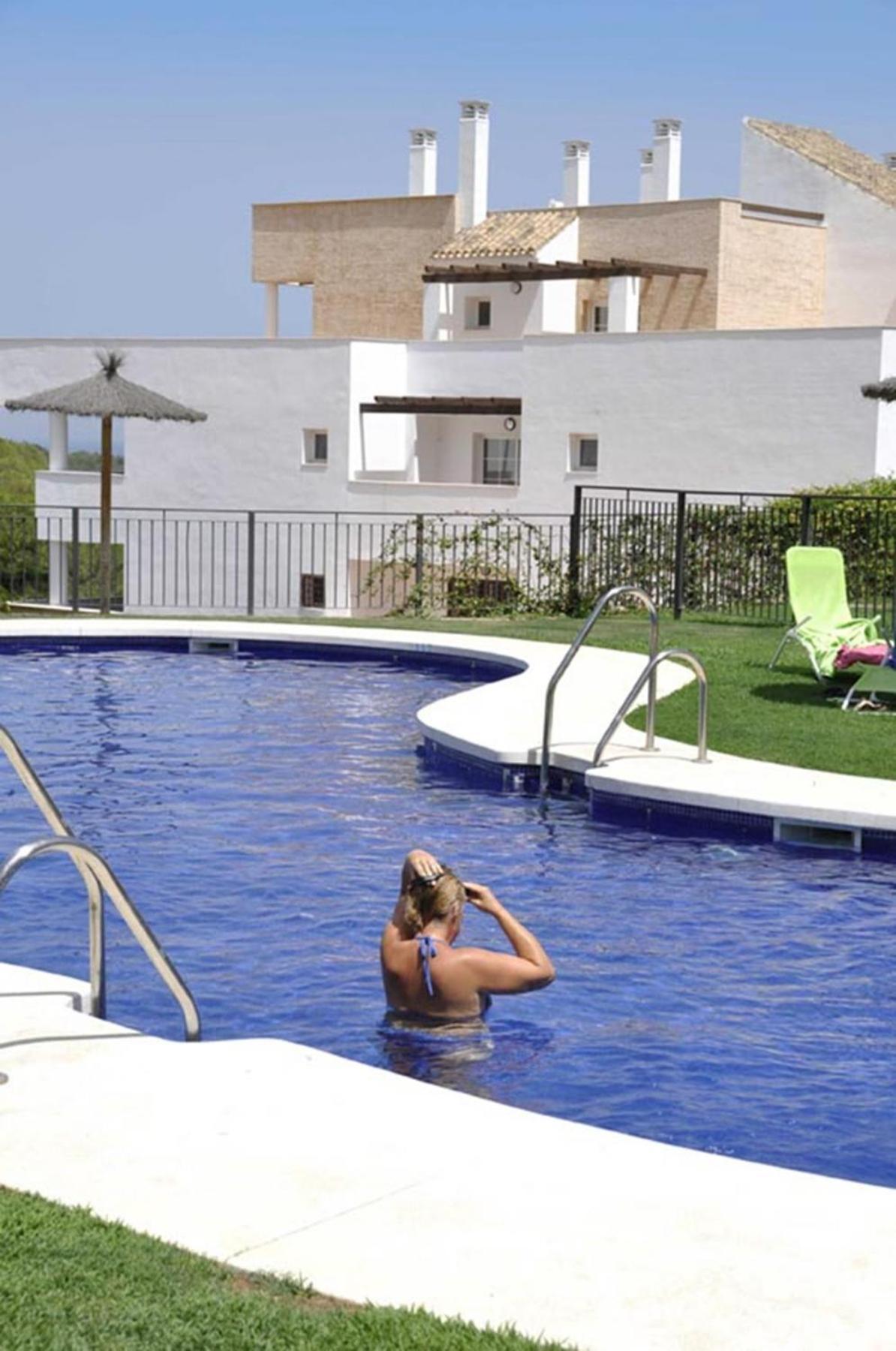 2127-Superb 2 Bedrooms , Lovely Terraces And Pool San Roque  Dış mekan fotoğraf